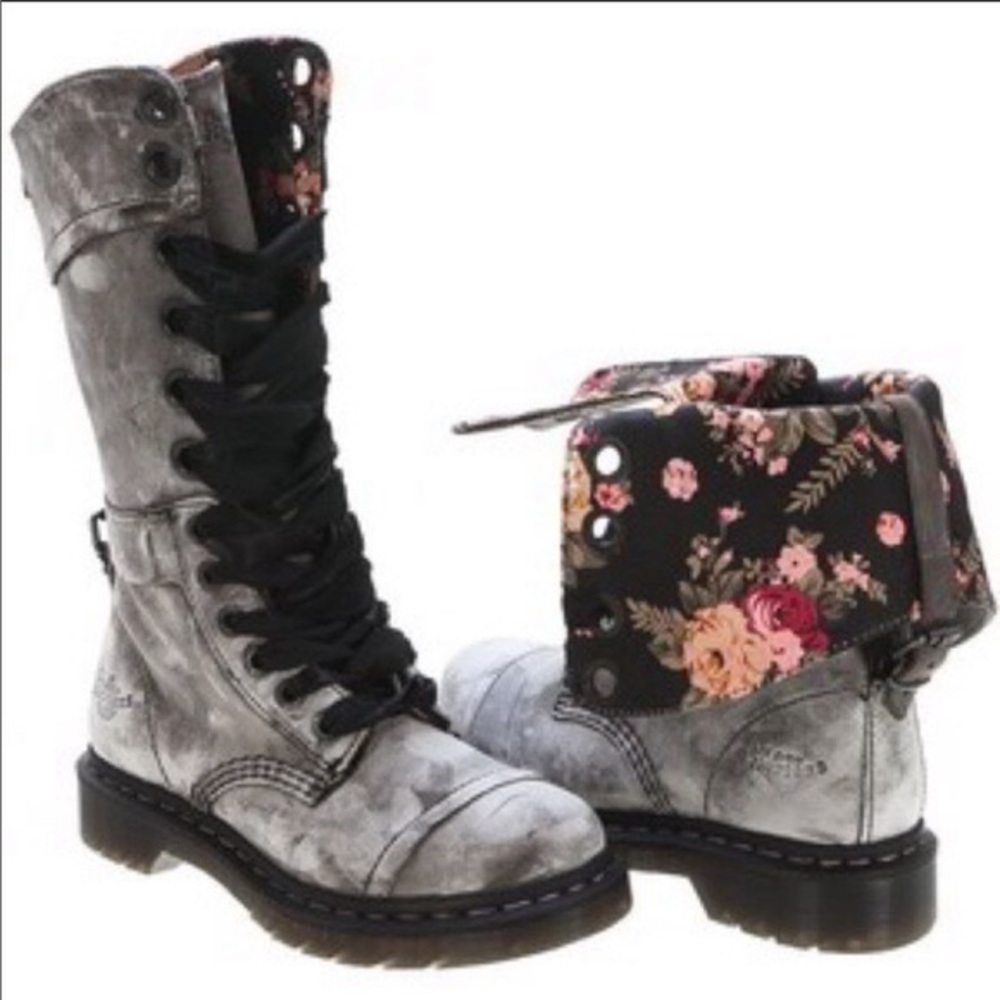 - Dr Martens Grey fold over boots